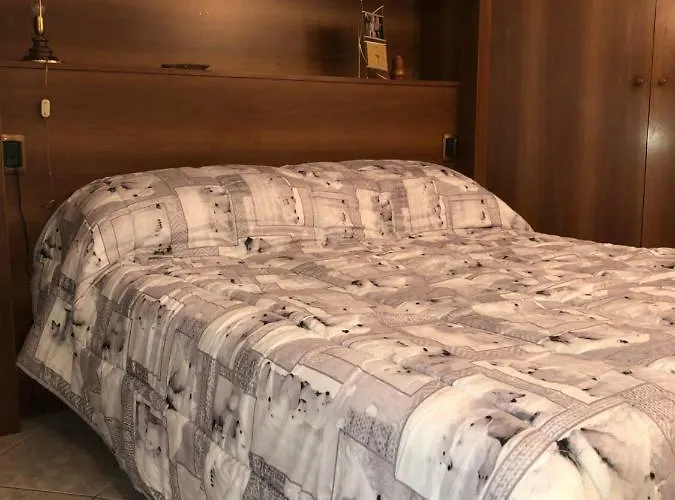 La Residenza Dei Papi Papigno