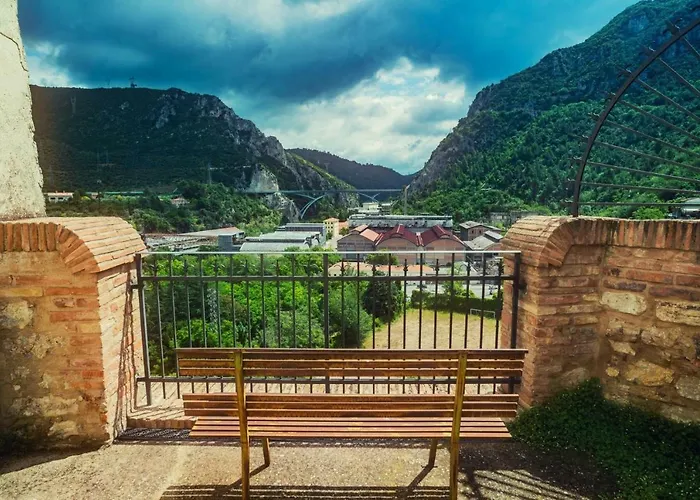 La Residenza Dei Papi * Papigno